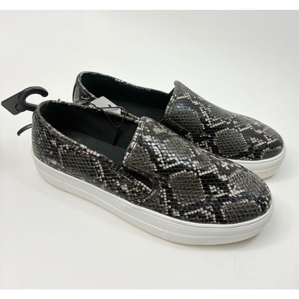 NWT Time and Tru Snakeskin Slip-On Loafers Sneakers Sz 8.5 (Women’s)